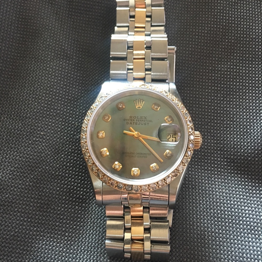 Rare quickset tutor Rolex 90s model 18 karat gold.